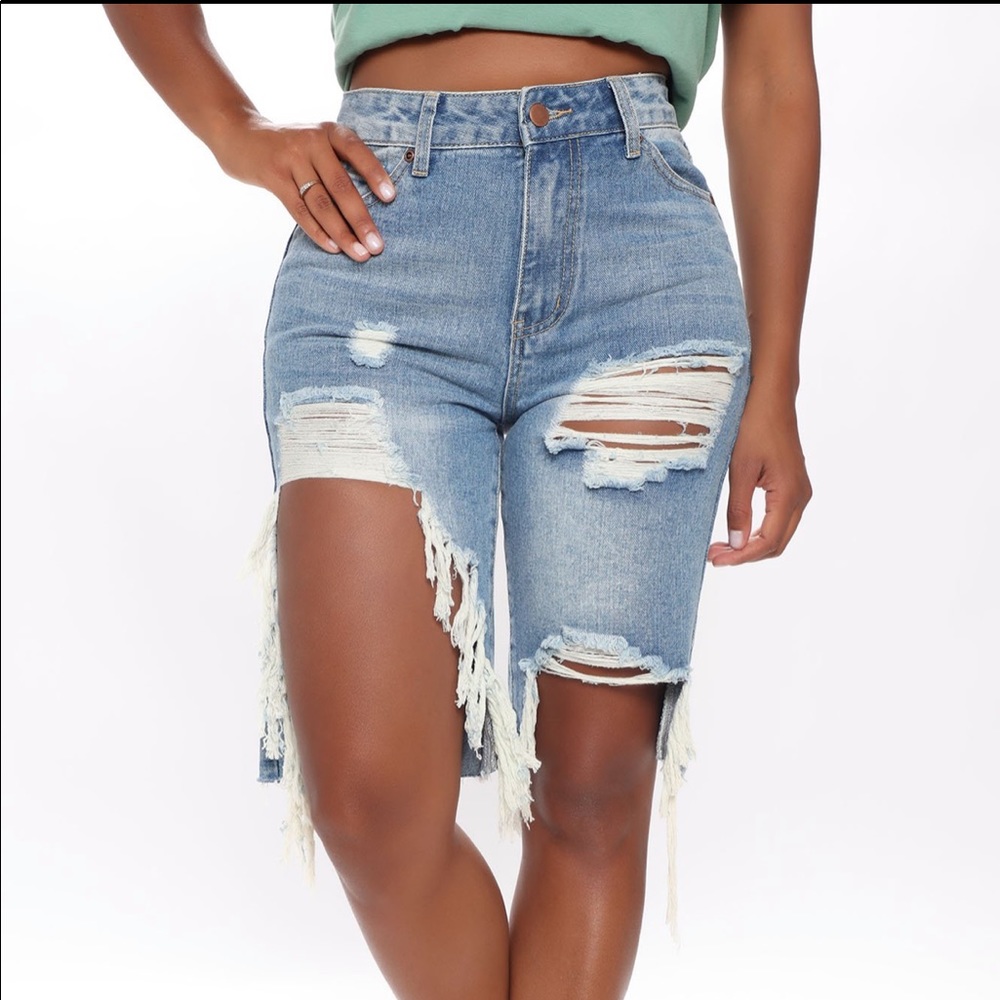 Fashion Nova Ayesha Longline Denim Shorts NWT